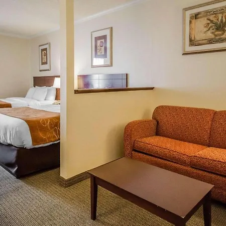 Quality Suites Jeffersonville - Louisville North-2